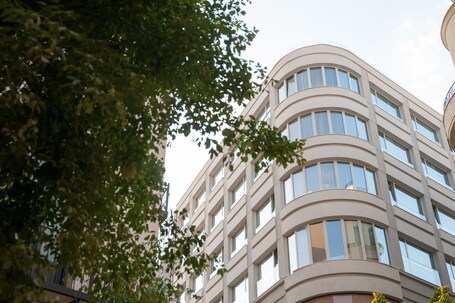 Athens Utopia Ermou - Image 4