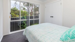 3 Schlafzimmer, Bügeleisen/Bügelbrett