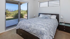 3 bedrooms, iron/ironing board