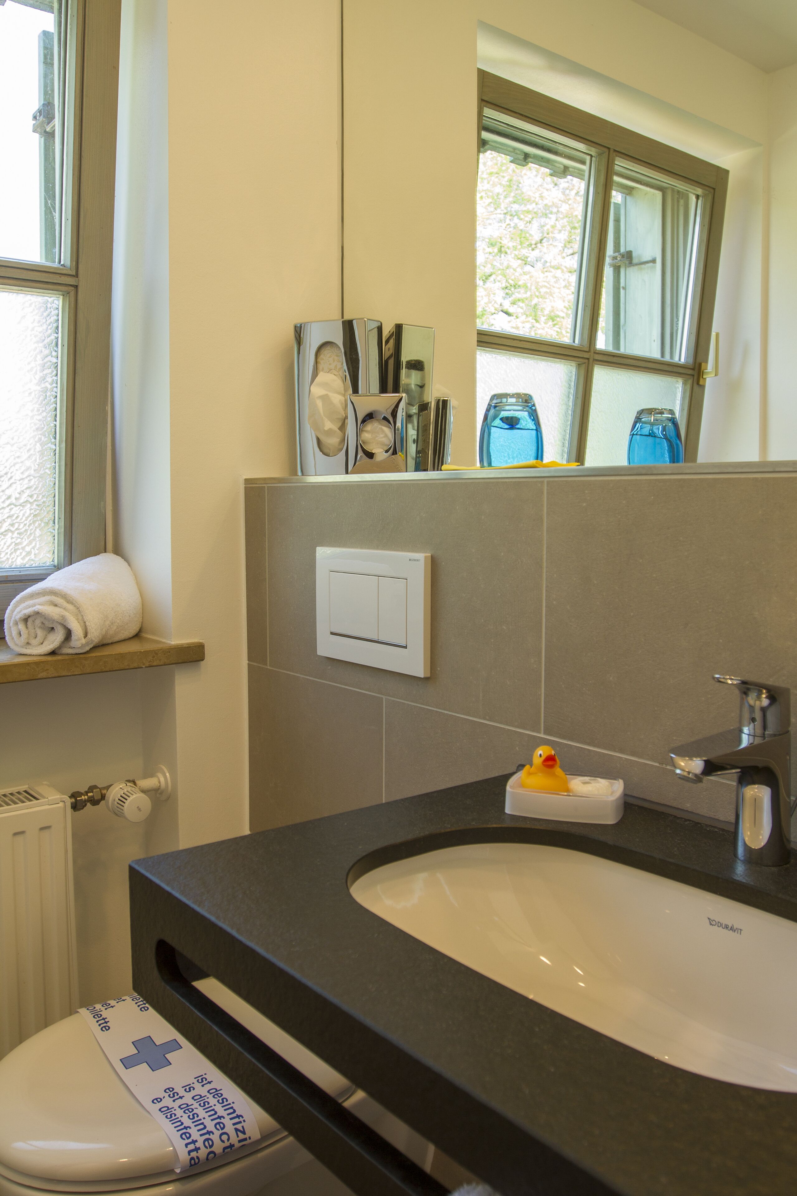 single room, city view | bathroom | shower, hair dryer, towels