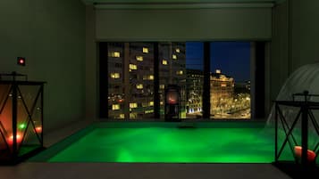 Tina de hidromasaje interior