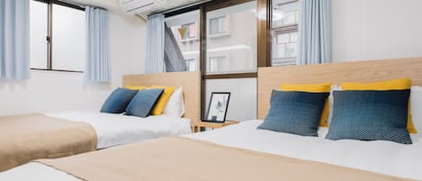 2 bedrooms, blackout curtains, free WiFi