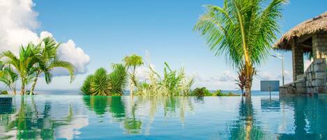 Outdoor pool, sun loungers