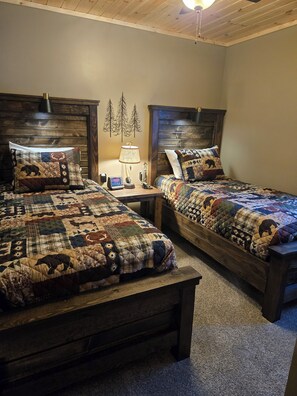 2 bedrooms, free WiFi, bed sheets