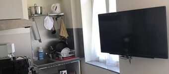 Koko talo 25 m2 keskustassa lisieux mitään mukavuutta