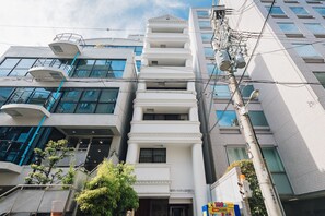 Exterior - Higobashi AFP Luxury Apartment (Osaka)
