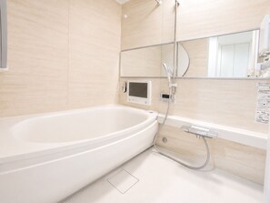 Apartment | Bathroom