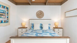 3 bedrooms, iron/ironing board, WiFi