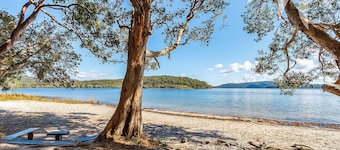 Seashells Lakeside Holiday Perfection