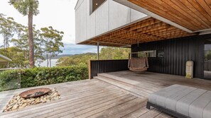 Terrace/patio - Seashells Lakeside Holiday Perfection (Smiths Lake)