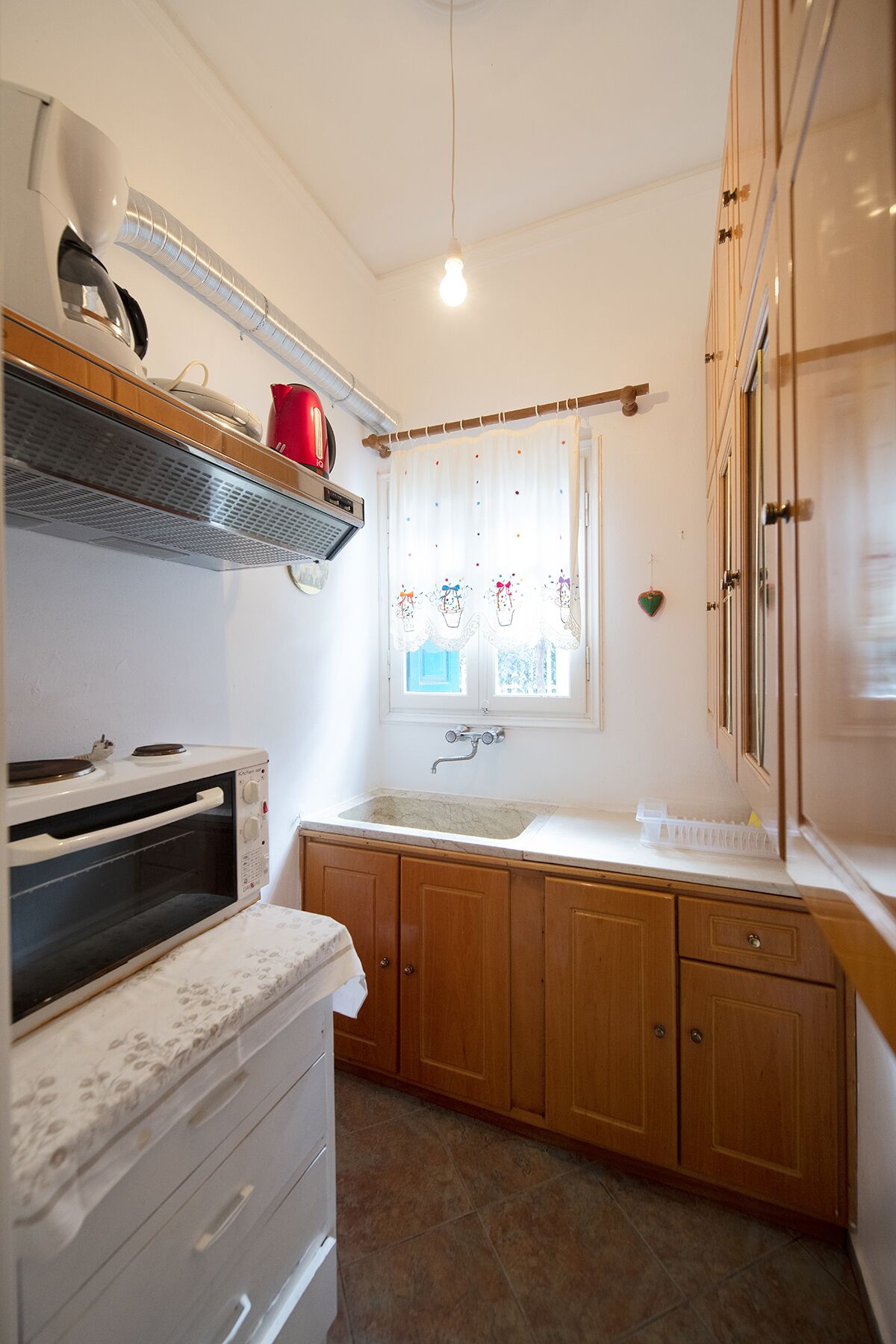 Maison Traditionnelle, vue mer | Cuisine privée | Réfrigérateur, four, plaque de cuisson, cafetière/bouilloire