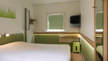 Chambre Double | Bureau, chambres insonorisées, Wi-Fi gratuit, draps fournis