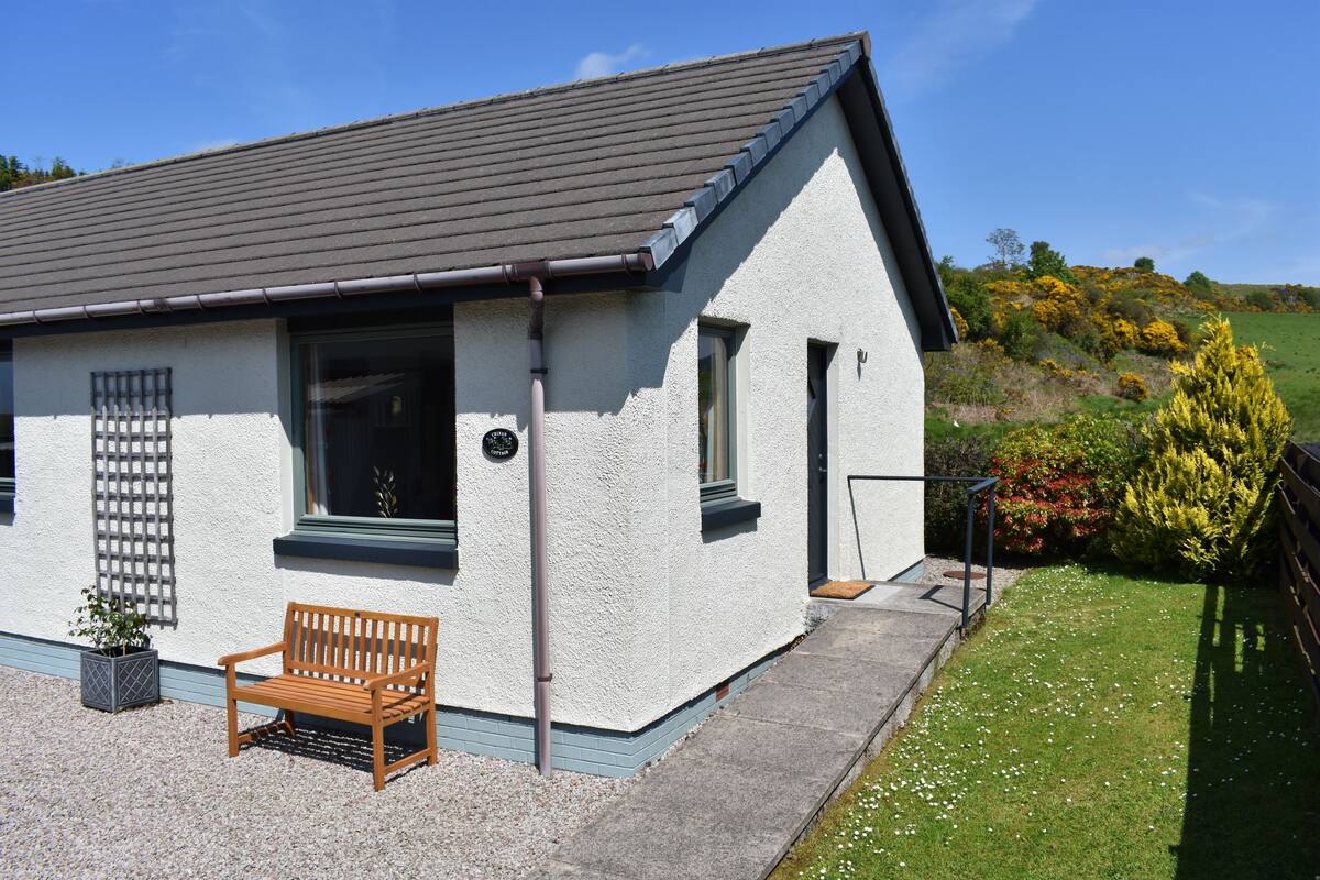Crinan Cottage