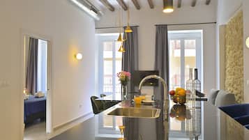 Superior Apartment, 2 Bedrooms, Balcony | Living area | Smart TV