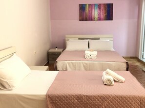 Dreibettzimmer, Küche