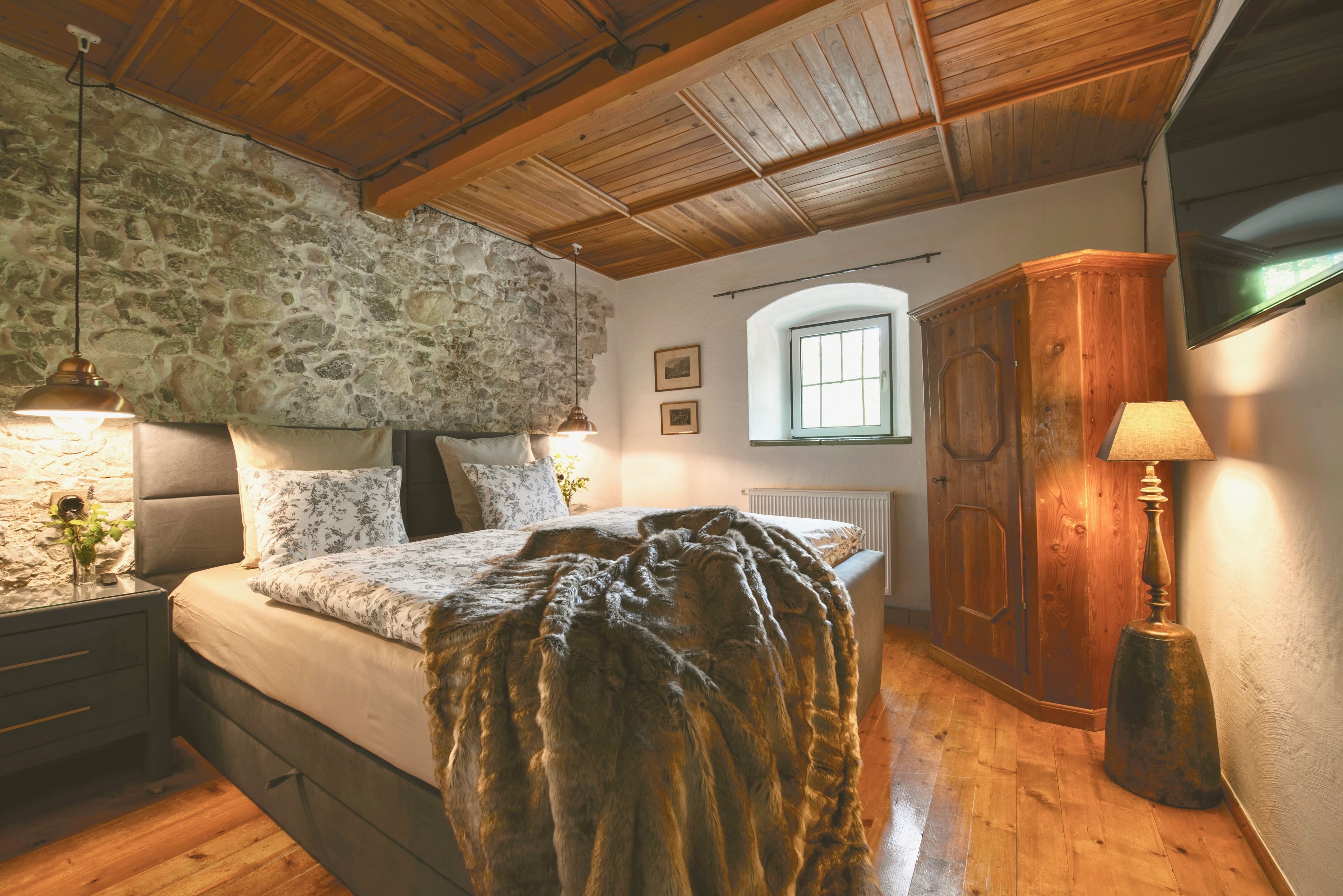 5 chambres, literie de qualité supérieure, couette en duvet d'oie