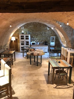 Café da manhã continental grátis todos os dias