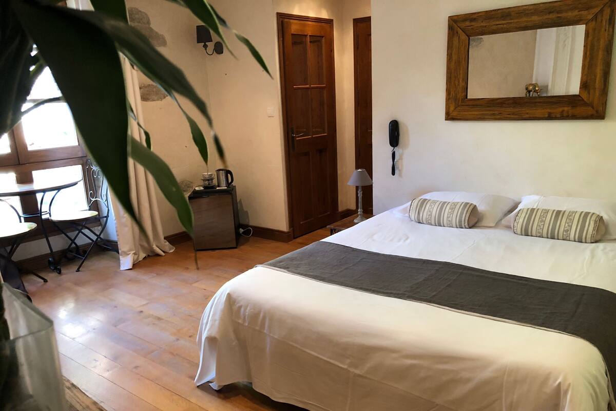 Quarto triplo | Roupas de cama premium, individualmente decorados