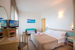 خزنة داخل الغرفة وواي فاي مجانًا وملاءات أسرّة