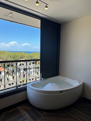 Loft Suit | Free minibar items, in-room safe, desk, blackout curtains - Enki Royal Cesme Hotel (Cesme)