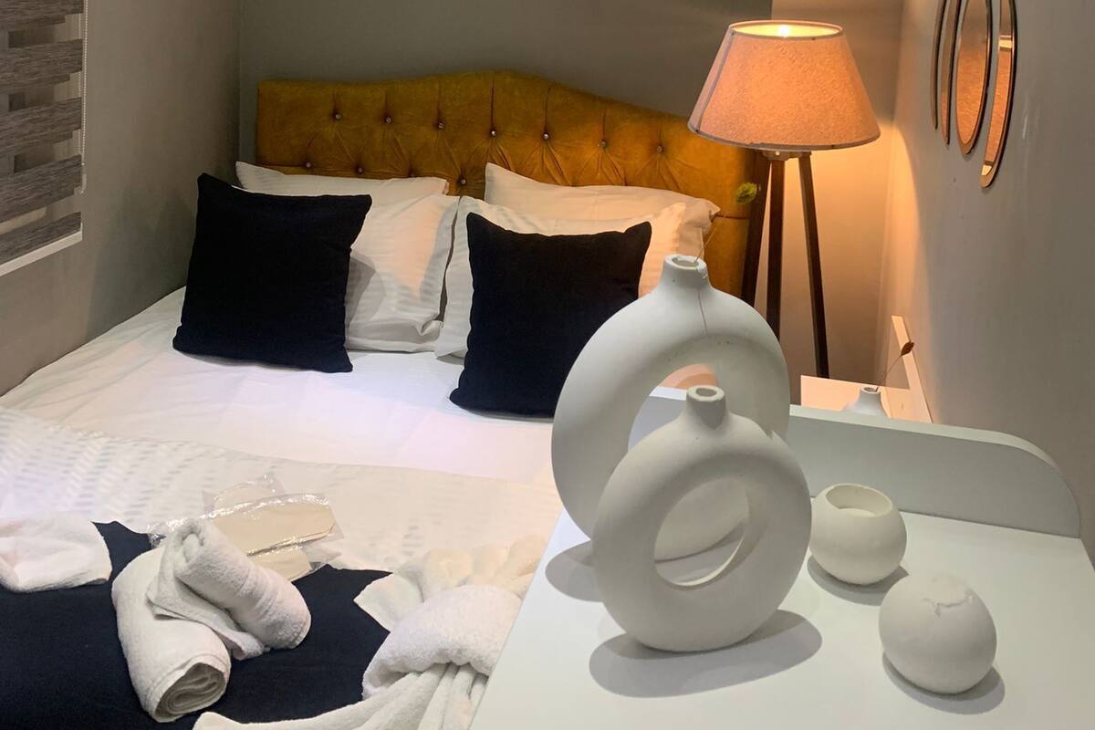 Suite empresarial | 1 habitación, ropa de cama de alta calidad y edredón