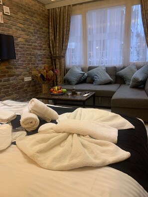 Business Studio, 2 Double Beds | Living area | LCD TV - Nova Park Hotel & Suite (Istanbul)