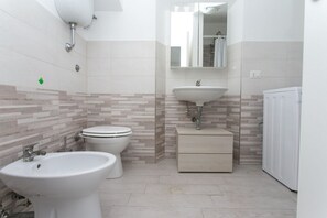 Dutxa, bidet i tovalloles 