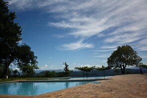 Outdoor pool - Hotel y Restaurante Laja-Karan (Cacaopera)