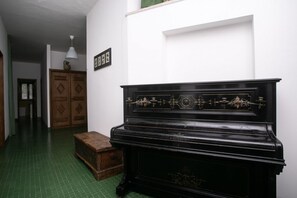 Interior - VILLA DEL MARE - Numana, wonderful villa 100mt from the sea (Numana)