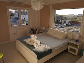 Apartment, 1 Queen Bed, Beach View | Free WiFi, bed sheets - Bettys Seafront Apartment (Larnaca)