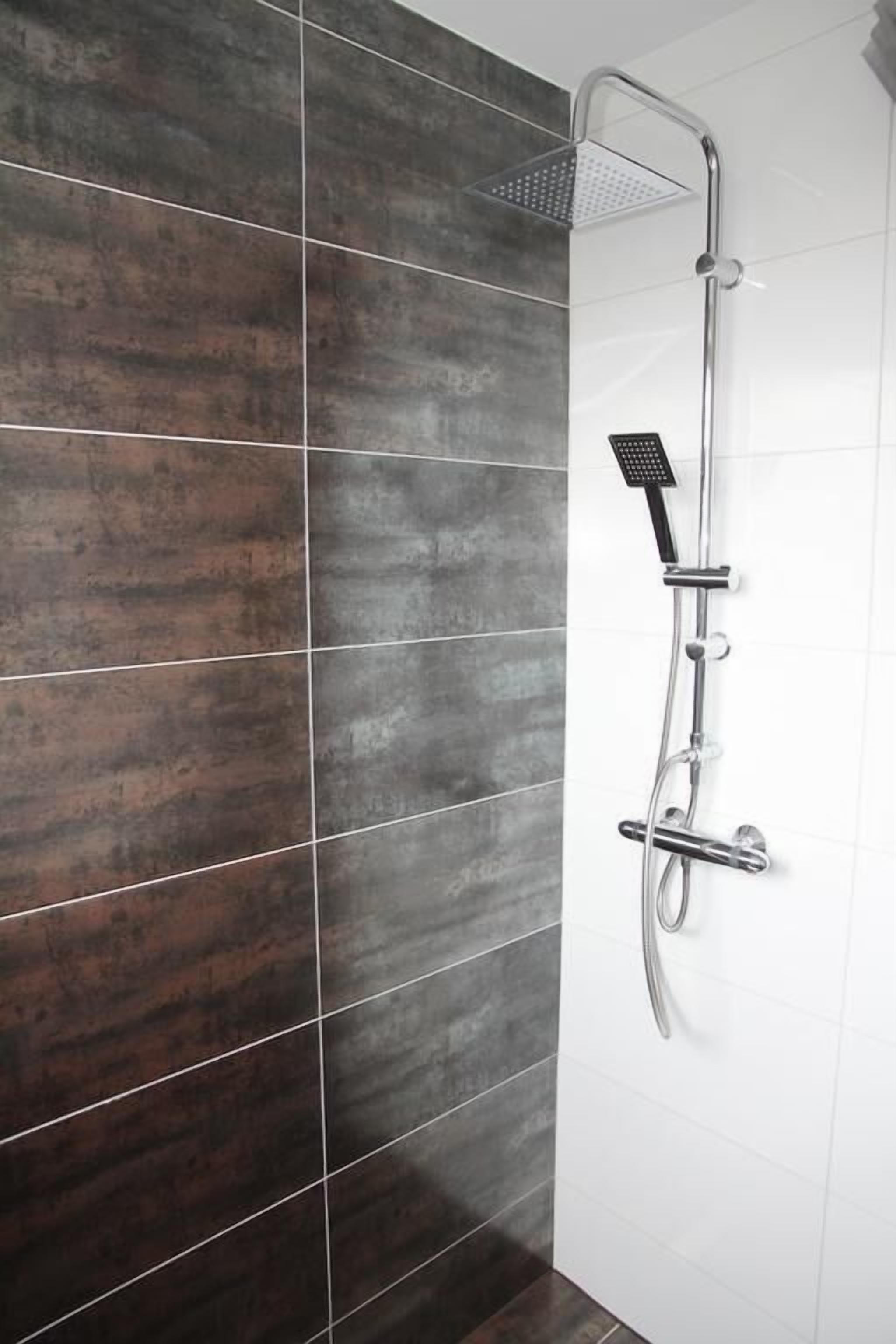 Apartment, 3 Bedrooms | Bathroom | Towels