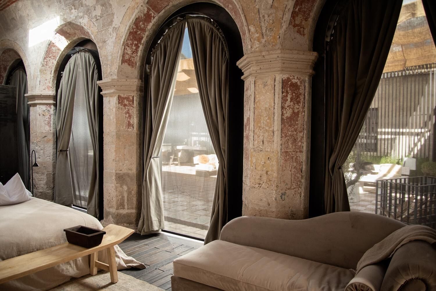 Habitació Deluxe | Minibar, caixa forta a l'habitació i cortines opaques 