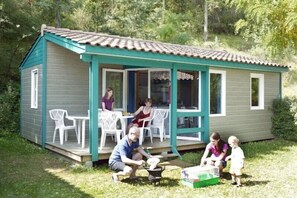 Chalet, 2 Bedrooms (Detente) | 2 bedrooms, free WiFi