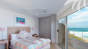 3 bedrooms, iron/ironing board, Internet, bed sheets