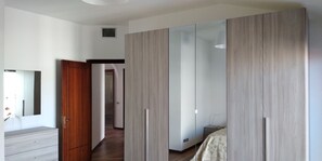 2 bedrooms, iron/ironing board, free WiFi, bed sheets - Loft "Mare & Monti Terrace" (Orsogna)