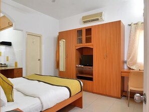 1 bedroom, free WiFi - Elegant and Charming Rooms Stay/Bangalore (Someshwara Colony)