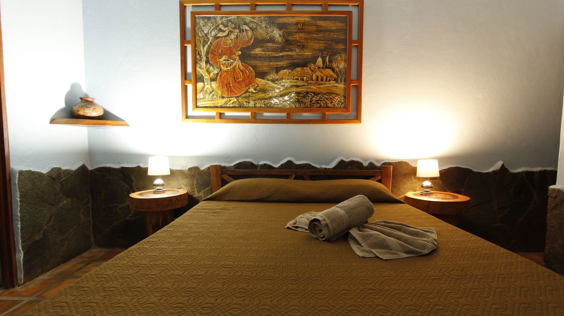 Free WiFi, bed sheets