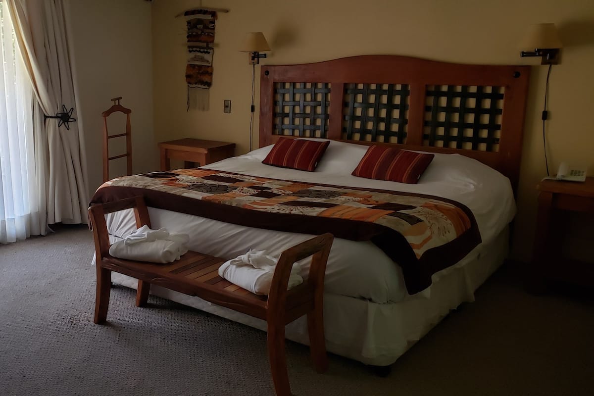 Suite, vista a la montaña | Cunas, wifi gratis y acceso para silla de ruedas