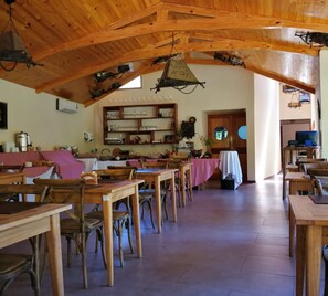 Ilmainen päivittäinen buffetaamiainen 