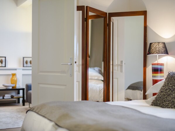 1 غرفة نوم ومكواة/لوح كي وسرير سفر وواي فاي مجانًا