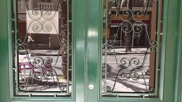 Entrada al alojamiento