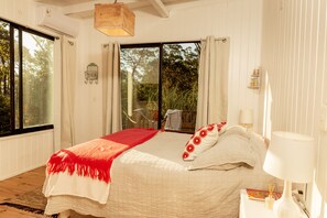 Premium bedding, down duvets, blackout curtains, free cots/infant beds