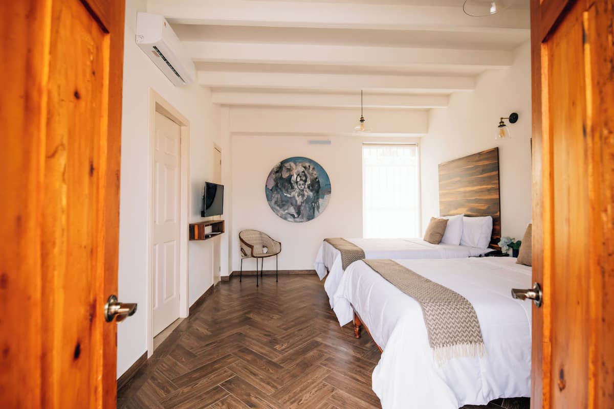 Comfort-værelse til 4 personer | Premium-sengetøj, individuelt design, individuel indretning
