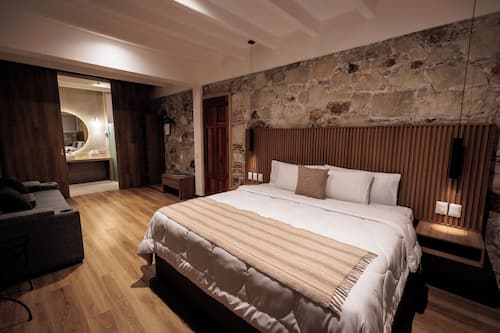 Camera Premium, 1 letto king | Biancheria da letto di alta qualità, con stile personalizzato