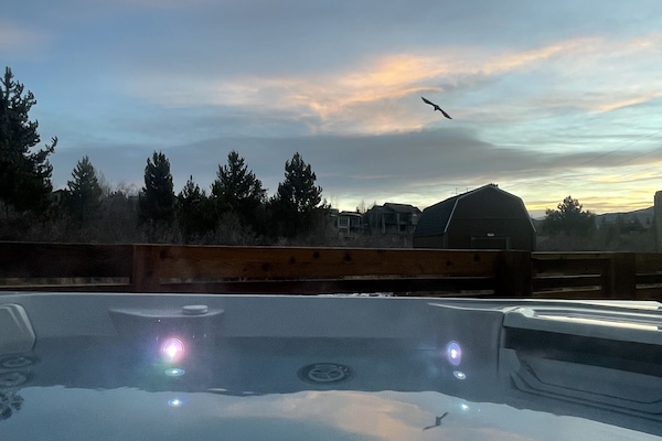 Outdoor hot tub