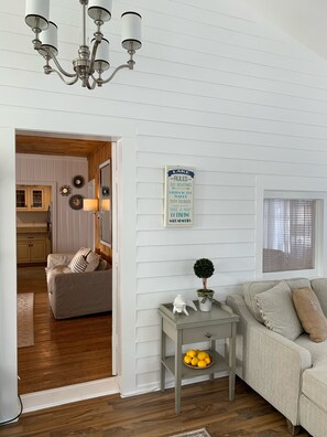 Smart TV - Glamorous cottage-glamping at Sebago Lake (Sebago)