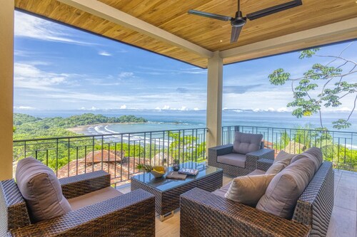 The VIEWS!!! - Dominicalito BEACH at your doorsteps Gated and Secure