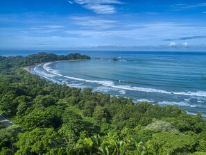 Beach nearby, sun loungers, beach towels - The VIEWS!!! - Dominicalito BEACH at your doorsteps Gated and Secure (dominicalito de Osa)