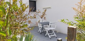 Outdoor dining - Villa Yaëlle in Bénodet (Bénodet)