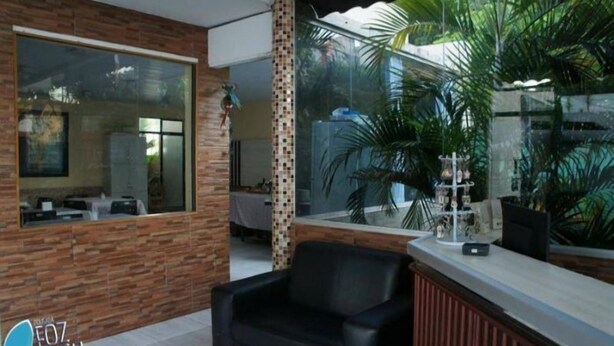 Lobby sitting area - Pousada Foz Igu (Foz do Iguaçu)